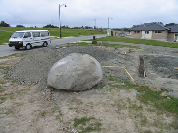 Ez a lavacsepp (boulder) jott ki a foldbol